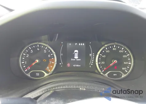 2019 Jeep Renegade Latitude Fwd z USA, uszkodzony, nr VIN ZACNJABB8KPJ82032